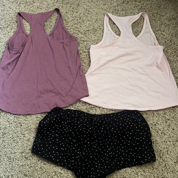 NEW Condition 3-piece matching Victoria’s Secret “Love”/hearts graphic set - Picture 8 of 8